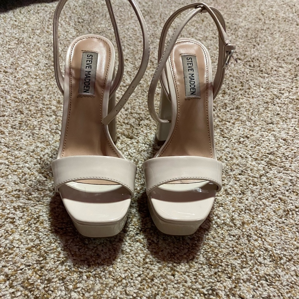 Platform Steve Madden Heels! Worn once! Perfect condition!